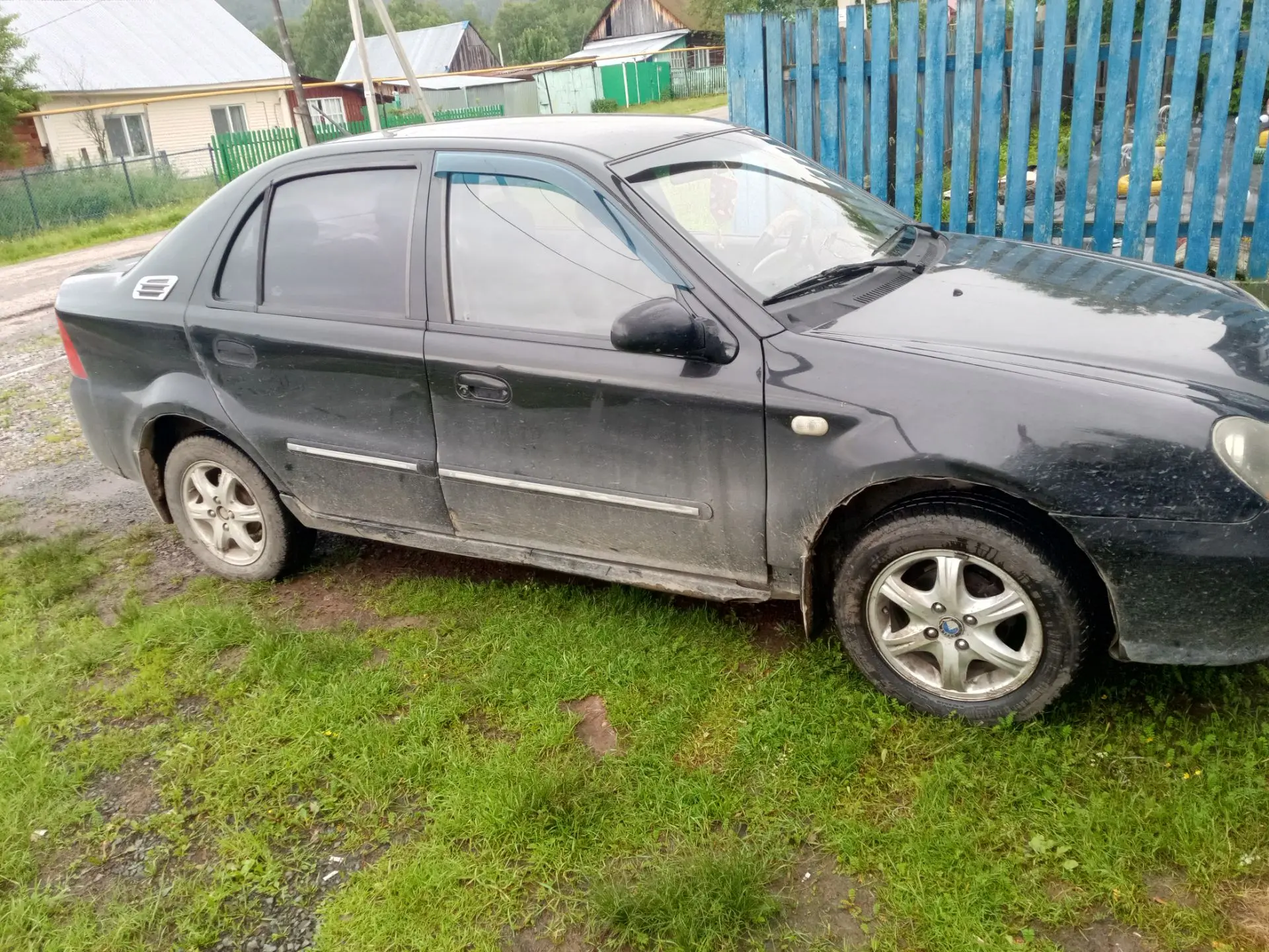 160.000
2008 год,2 хозяина,авто в отличном состоянии для своих лет,новая резина,новая ходовка в круг