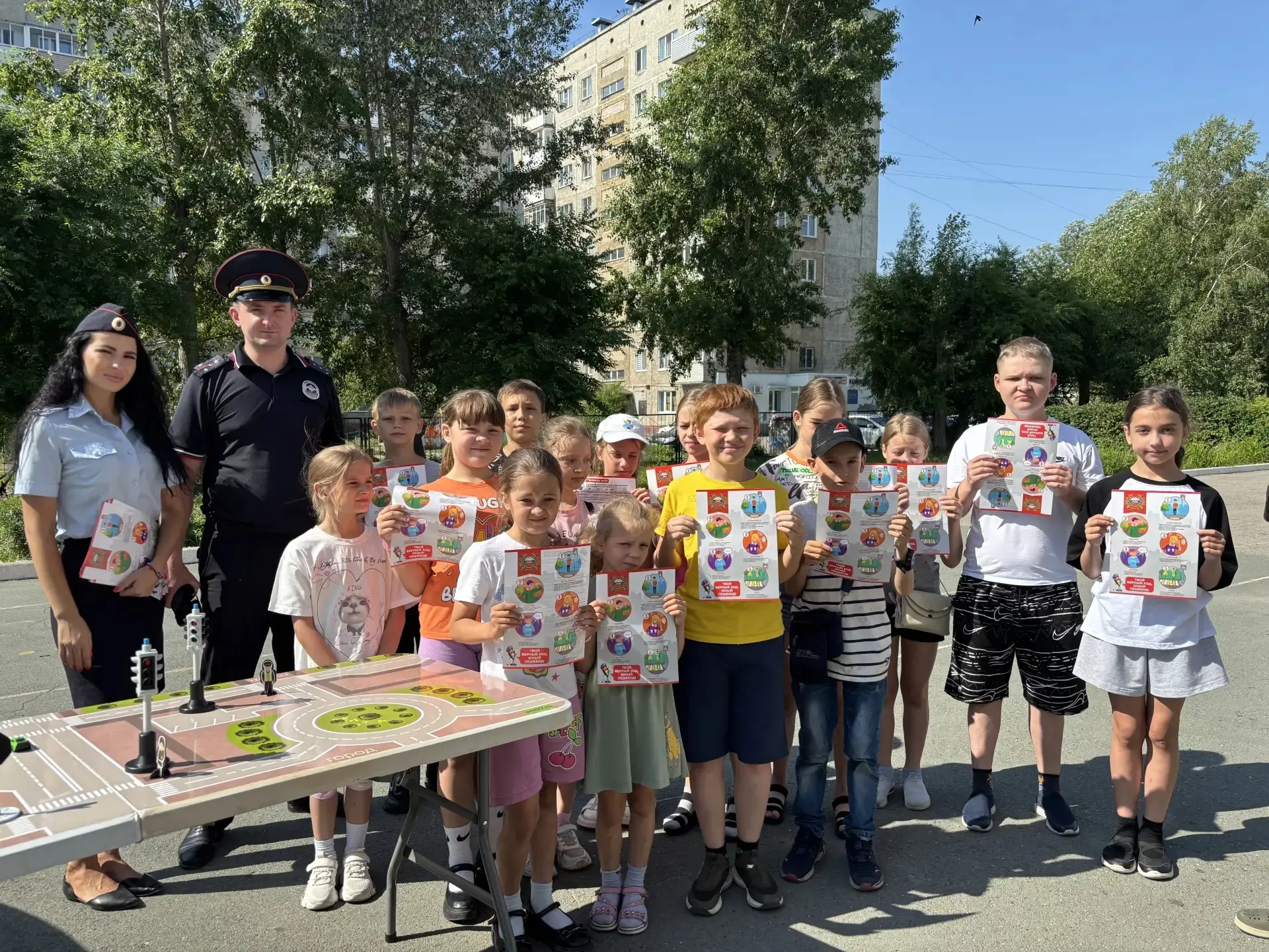 В рамках профильной смены, проходящей на базе МБОУ «СОШ № 113 имени Сергея Семенова», состоялась вст