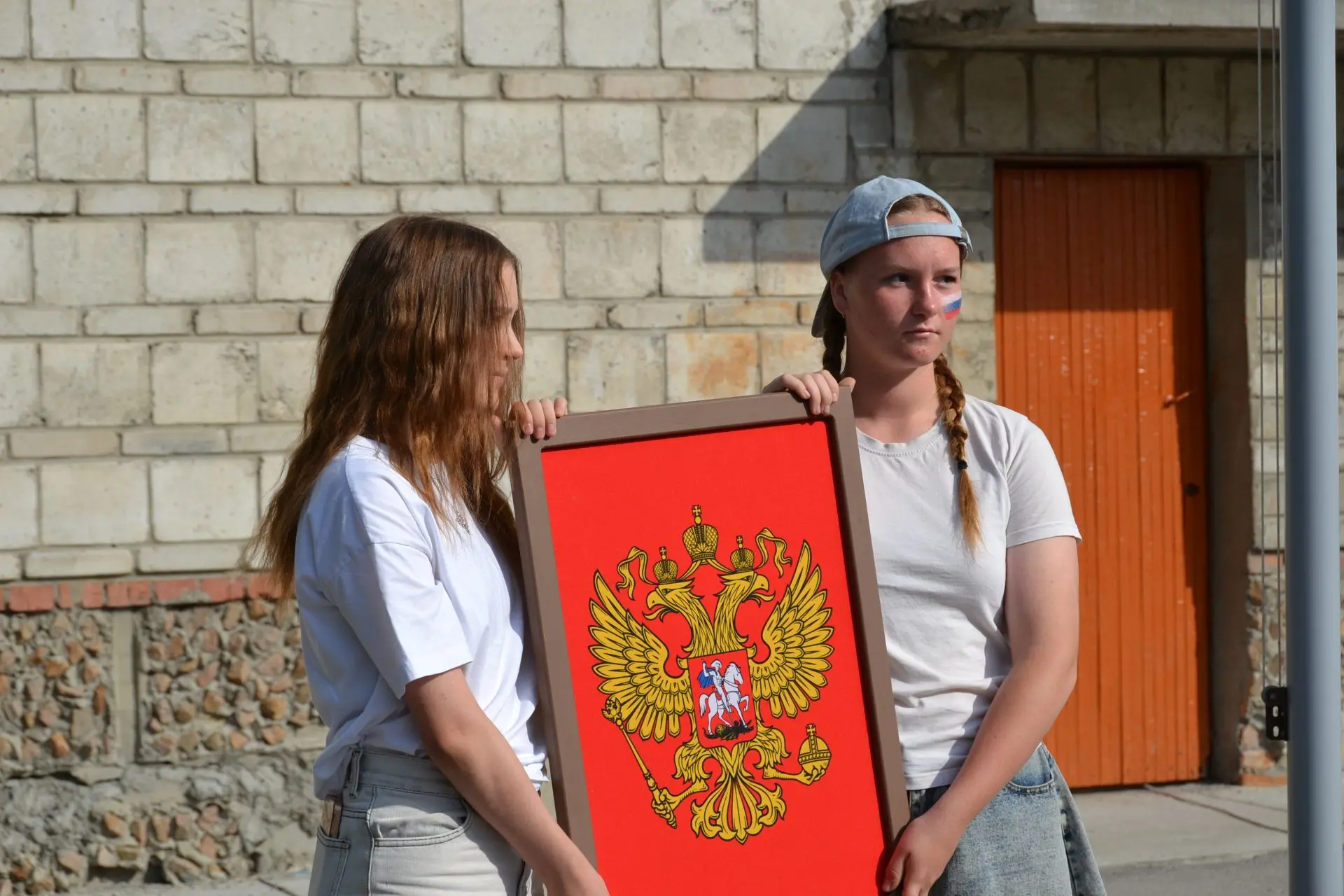 🇷🇺Посвящается Дню России!

Торжественную линейку открыли и провели наставники Орлят России и вожат