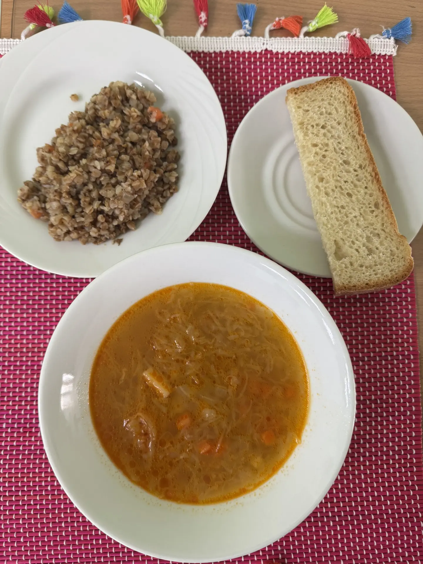 Обед 🥘 
Борщ 🥣 
Гречка 🍲 
Сок 🧃 


#обед