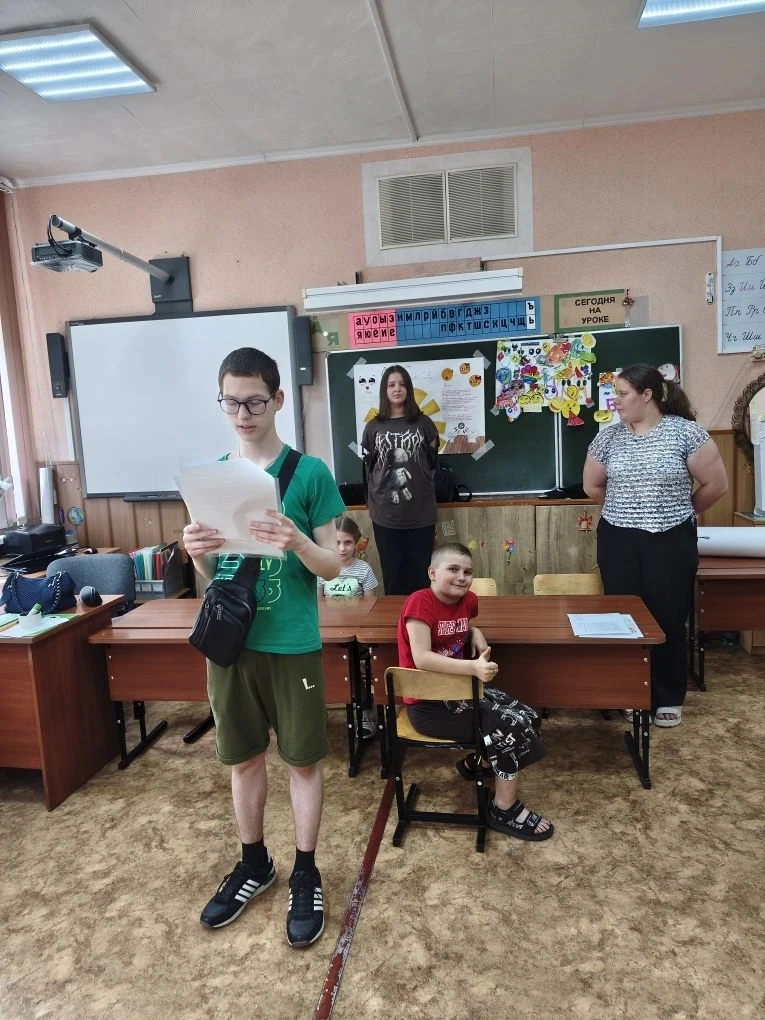 В предверии Дня России в нашем лагере прошла беседа о символах нашего государства, которую подготови
