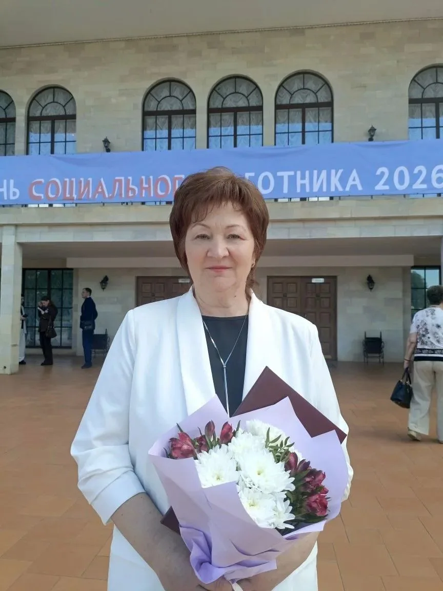С Днём социального работника!

Поздравляем всех, кто посвятил себя благородному делу помощи людям: с