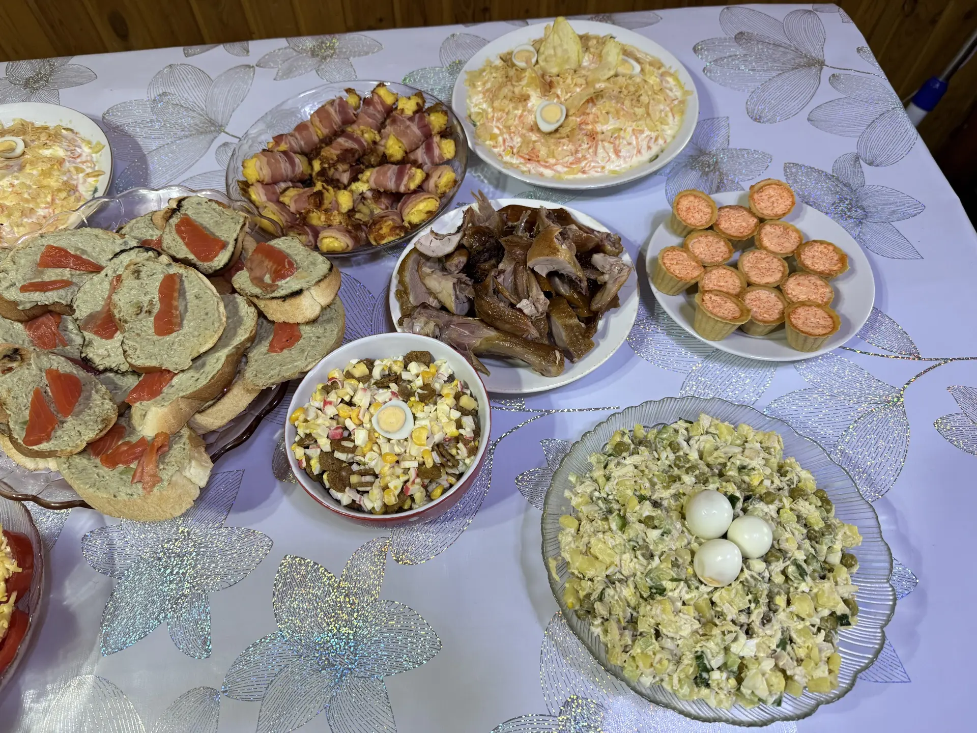 Сабантуйга, минем апа сестренкалар белән, матур өстәл әзерләделәр ❤️😍