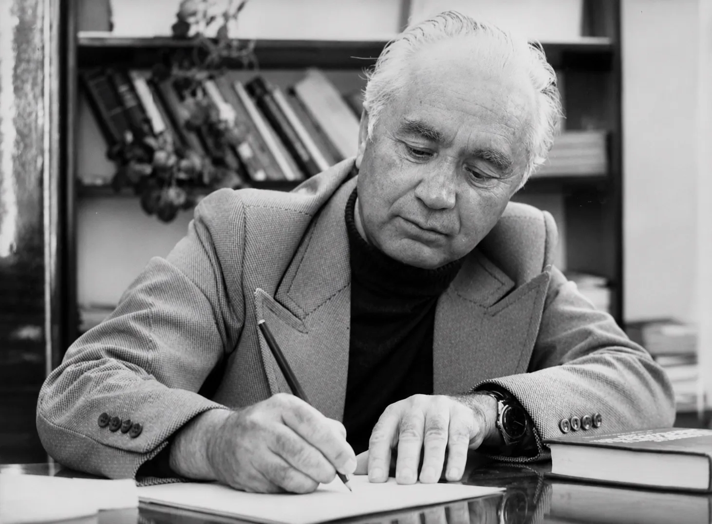 Сергей Тимофеевич Кайтов (1918–2010) — это выдающийся осетинский прозаик, талантливый драматург и на