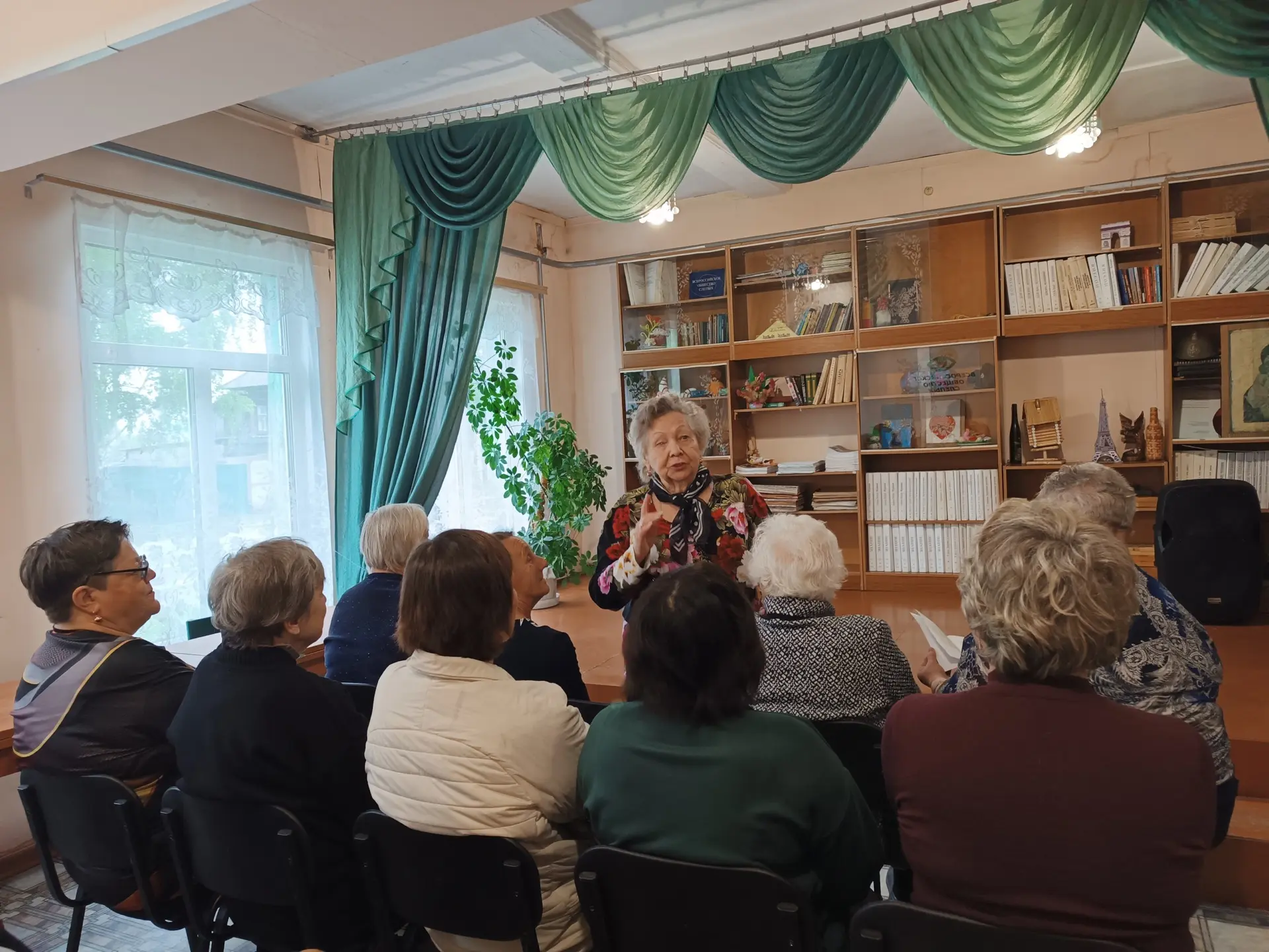 ✨ Тепло сердец в каждой строчке: как мы отметили День Святой Троицы 🍃 
 
🌿 В преддверии светлого п