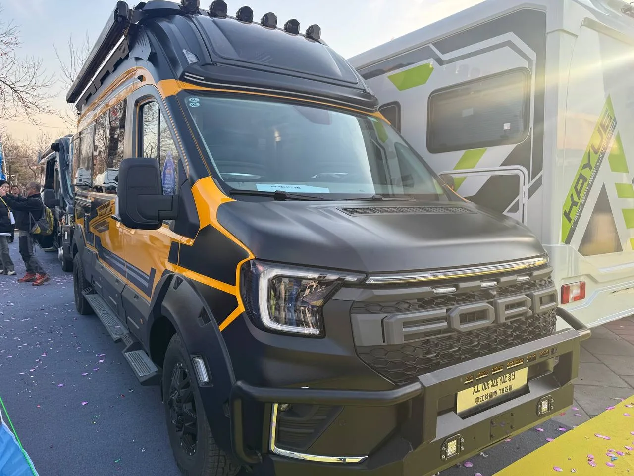 ✅ ДОСТУПЕН К ПОКУПКЕ 

НОВЫЙ FORD TRANSIT T8 4X4

- 2026 год
- Двигатель: 2.3 л., 171 л.с., дизель
-