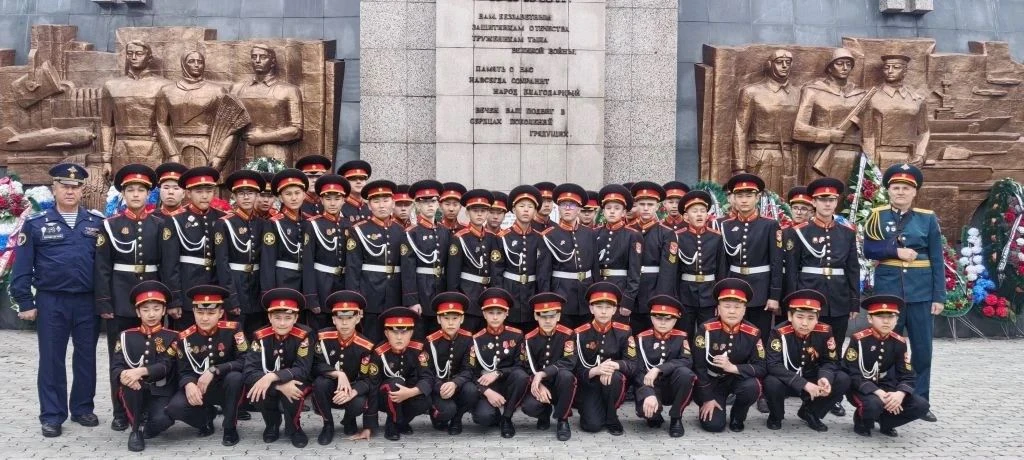 Сегодня кадеты Республиканской кадетской школы-интерната имени Героя России Виталия Владимировича Су