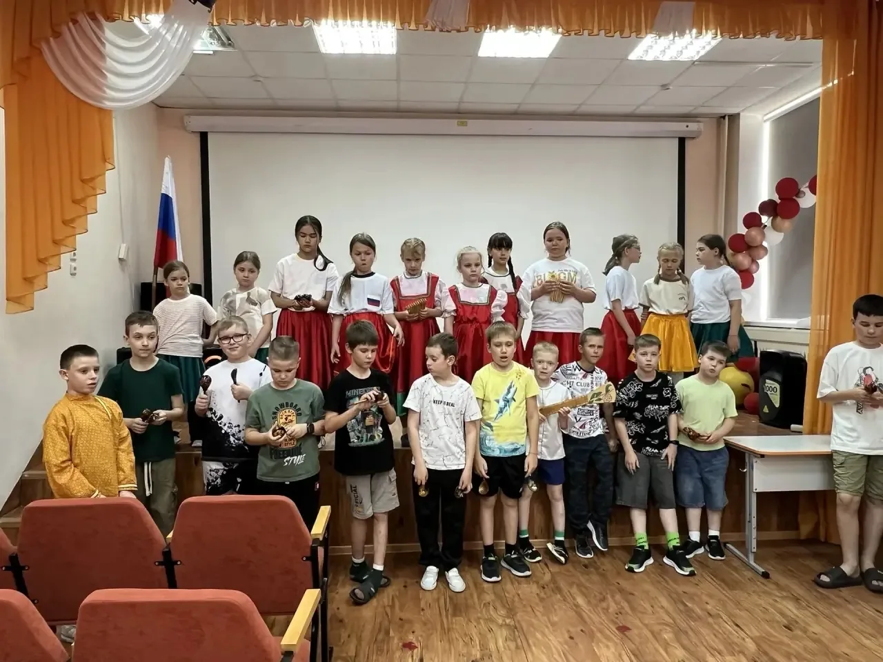 15  июня 2026 года.
Станция «ПЕСЕННАЯ»
Сегодня в нашем летнем лагере ребята прибыли на станцию «Песе