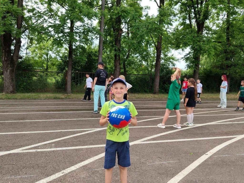 #Лето2026 #ЛагерьГородрадости2026 #МояСтранаРоссия #ДеньРоссии 🇷🇺🇷🇺🇷🇺
Спортивные эстафеты, пос