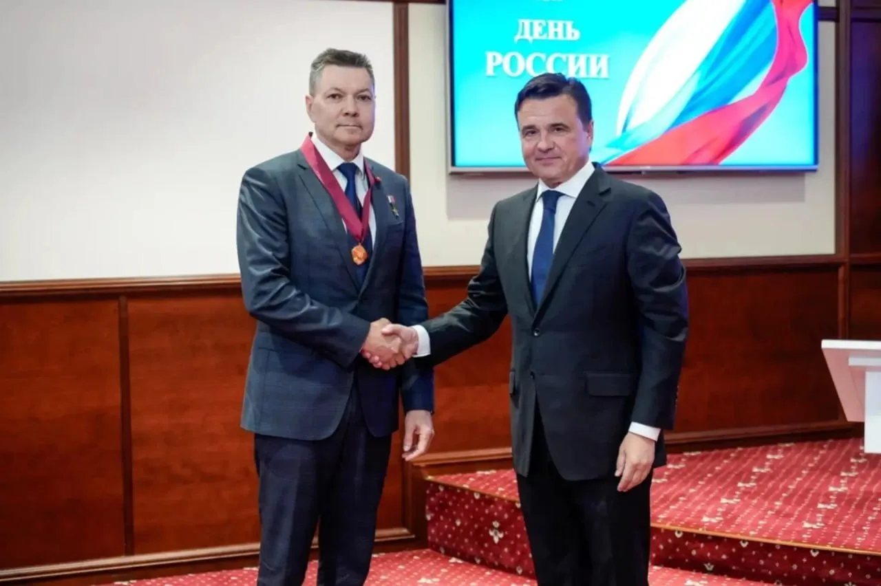 Почётный житель Королёва, руководитель Центра подготовки космонавтов,  герой России -  Олег Кононенк
