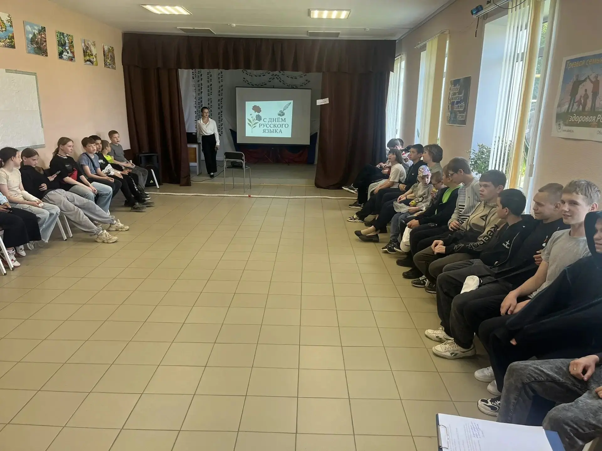 Сотрудники Новоипатовского дома культуры провели квест, ребята из лагеря дневного пребывания ходили 