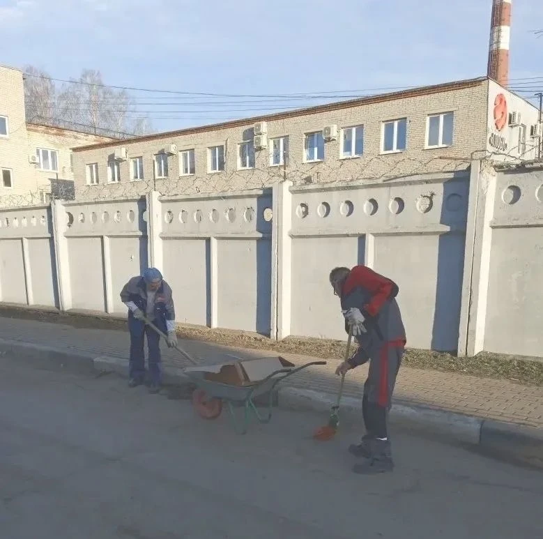 Весна — время не только пробуждения природы, но и традиционных субботников. Сотрудники  теплоэнергет