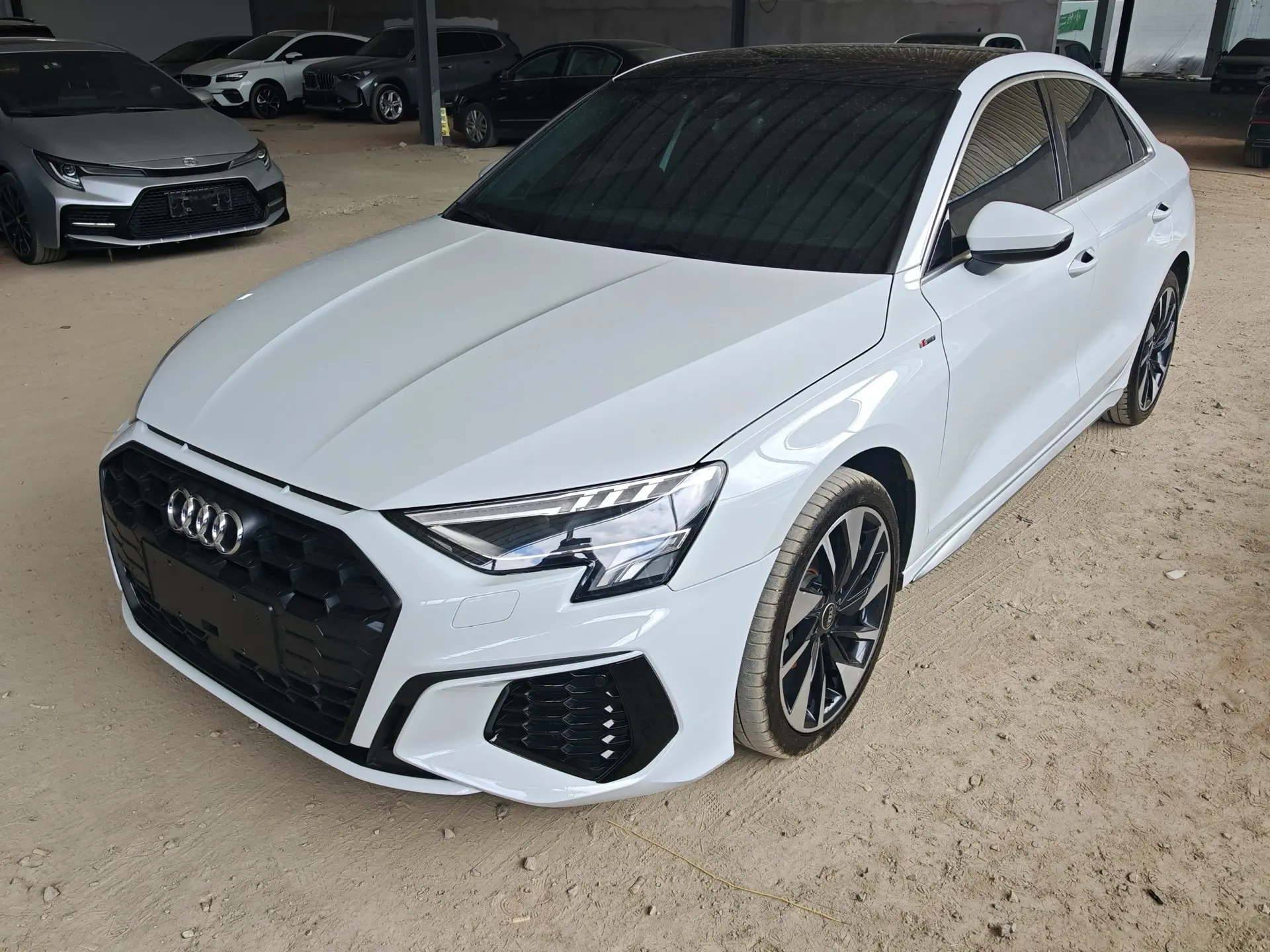 ✅Audi A3L 35 TFSI Fashion Sport 1.4T бензин (150 л.с.)
✅Год выпуска: 2023.06
✅Привод: передний
✅Цвет