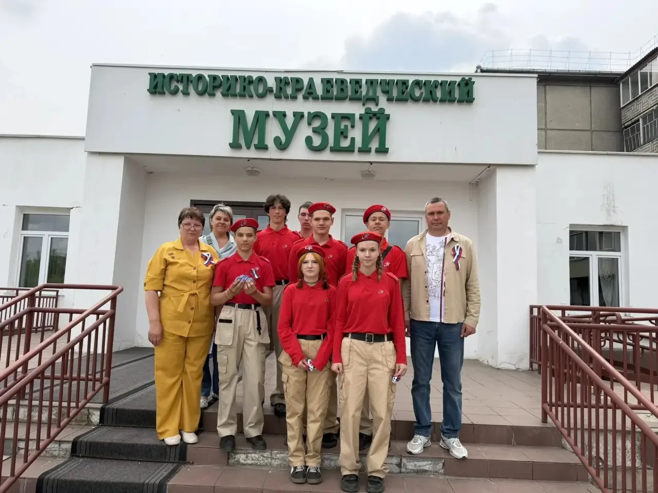 🇷🇺В преддверии Дня России юнармейцы прикоснулись к истории родного края в городе Зиме

Сегодня юна