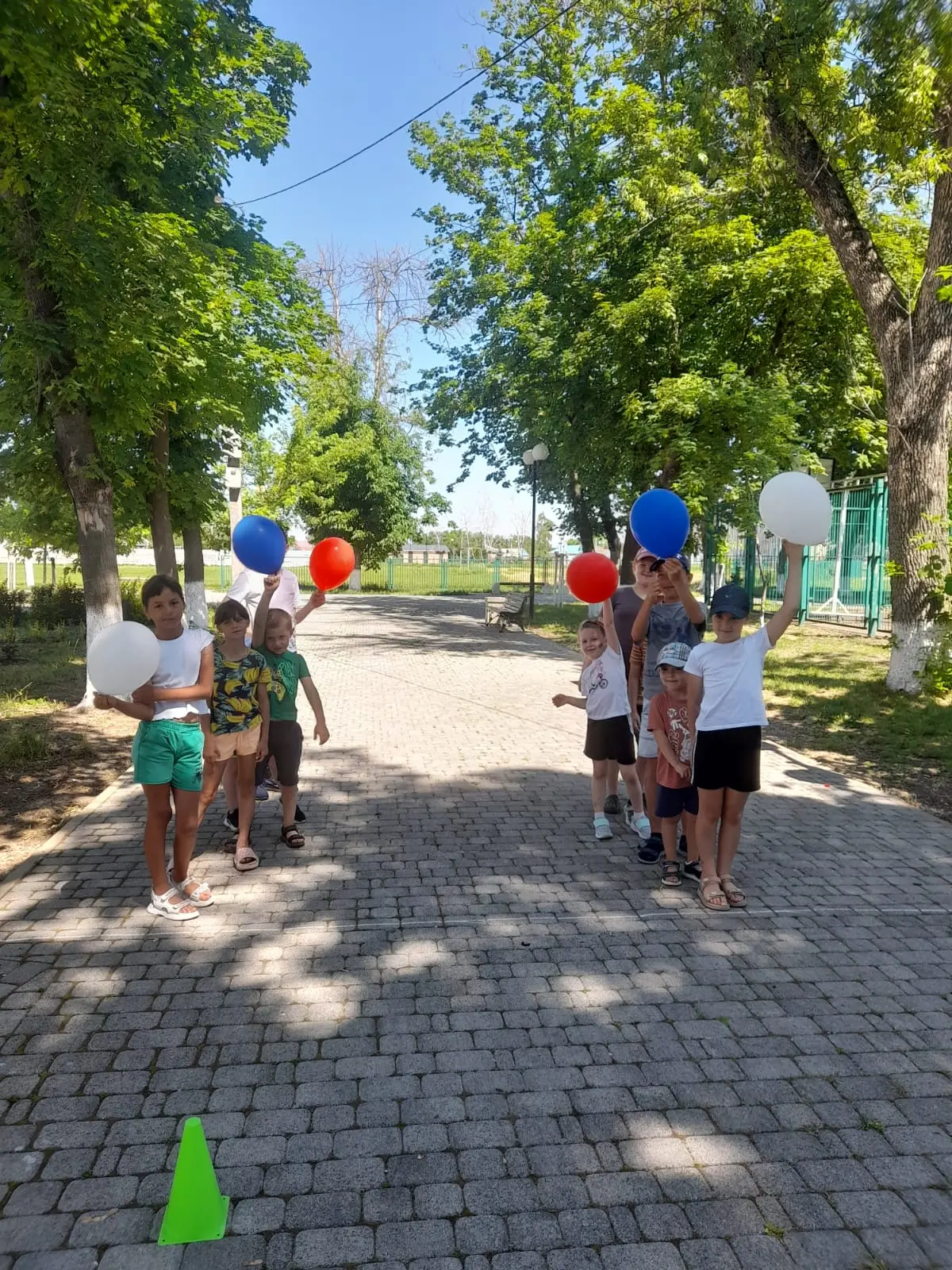12 июня в СШ "Олимп" весело и задорно прошли легкоатлетические эстафеты "Весёлые старты", посвящённы