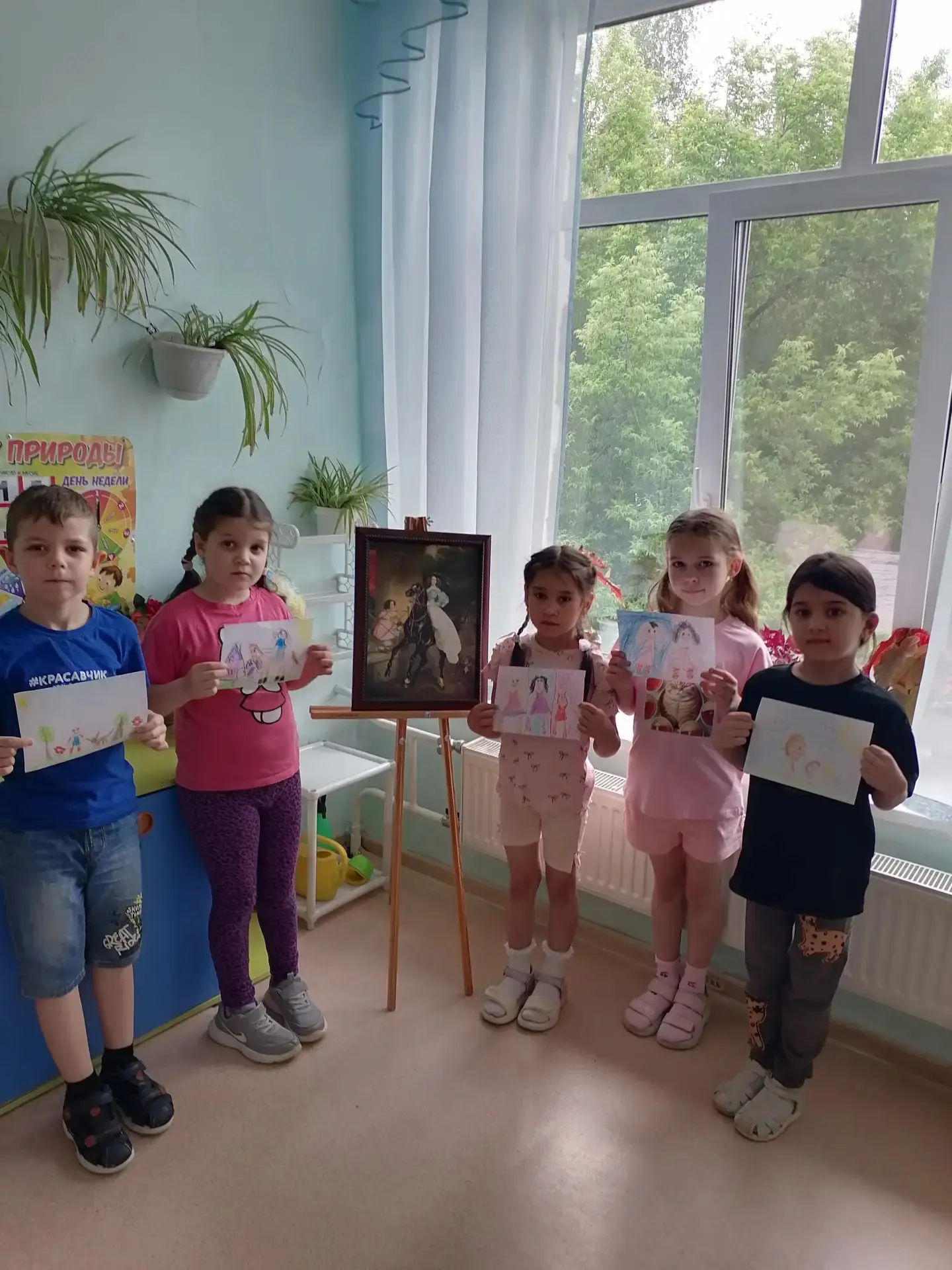 В группе «Кораблик» юные художники знакомились с шедевром Карла Брюллова «Всадница»! С помощью мнемо