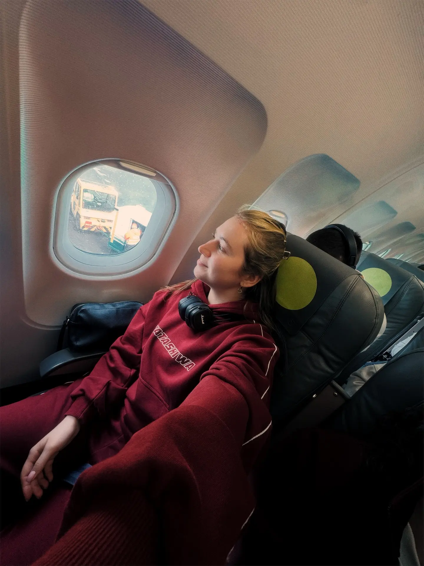 ✈️🤫