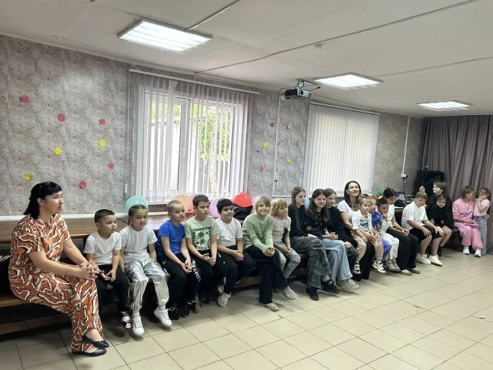 🎉 На этой неделе в Комплексном центре прошло мероприятие, посвящённое дню детства, для несовершенно