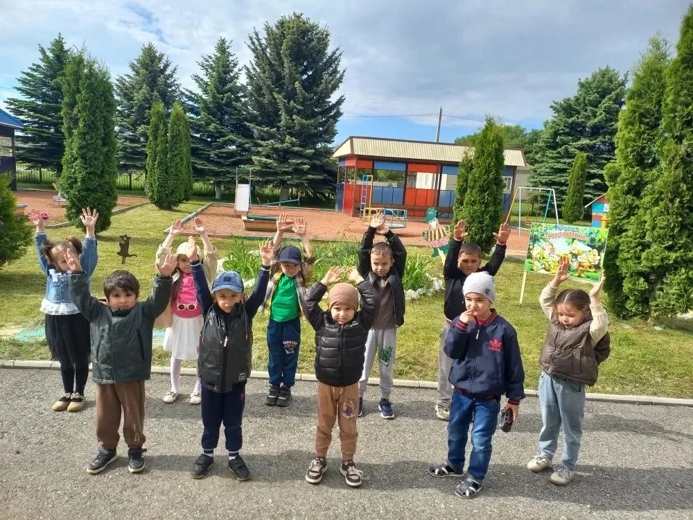 В средней группе «Гномики» прошел тематический день, посвященный экологии. Ребята узнали, что это за