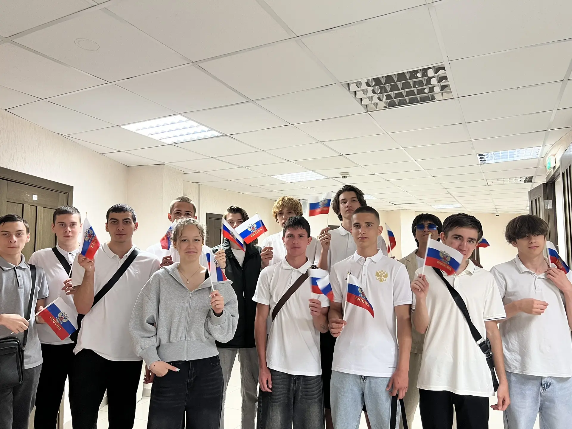 🇷🇺 С Днём России! 🇷🇺

Студенты ИТС присоединились к Всероссийской акции «Триколор», чтобы вырази