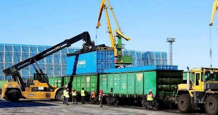 В «Трансконтейнере» увеличили количество площадок в Западной Сибири для перегрузки контейнеров из по