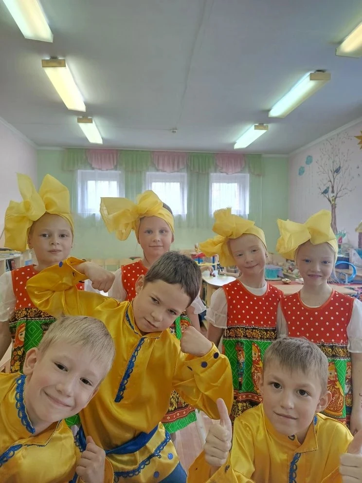 Май в подготовительной к школе группы очень насыщенный месяц. Помимо каждодневных дел у детей идёт п