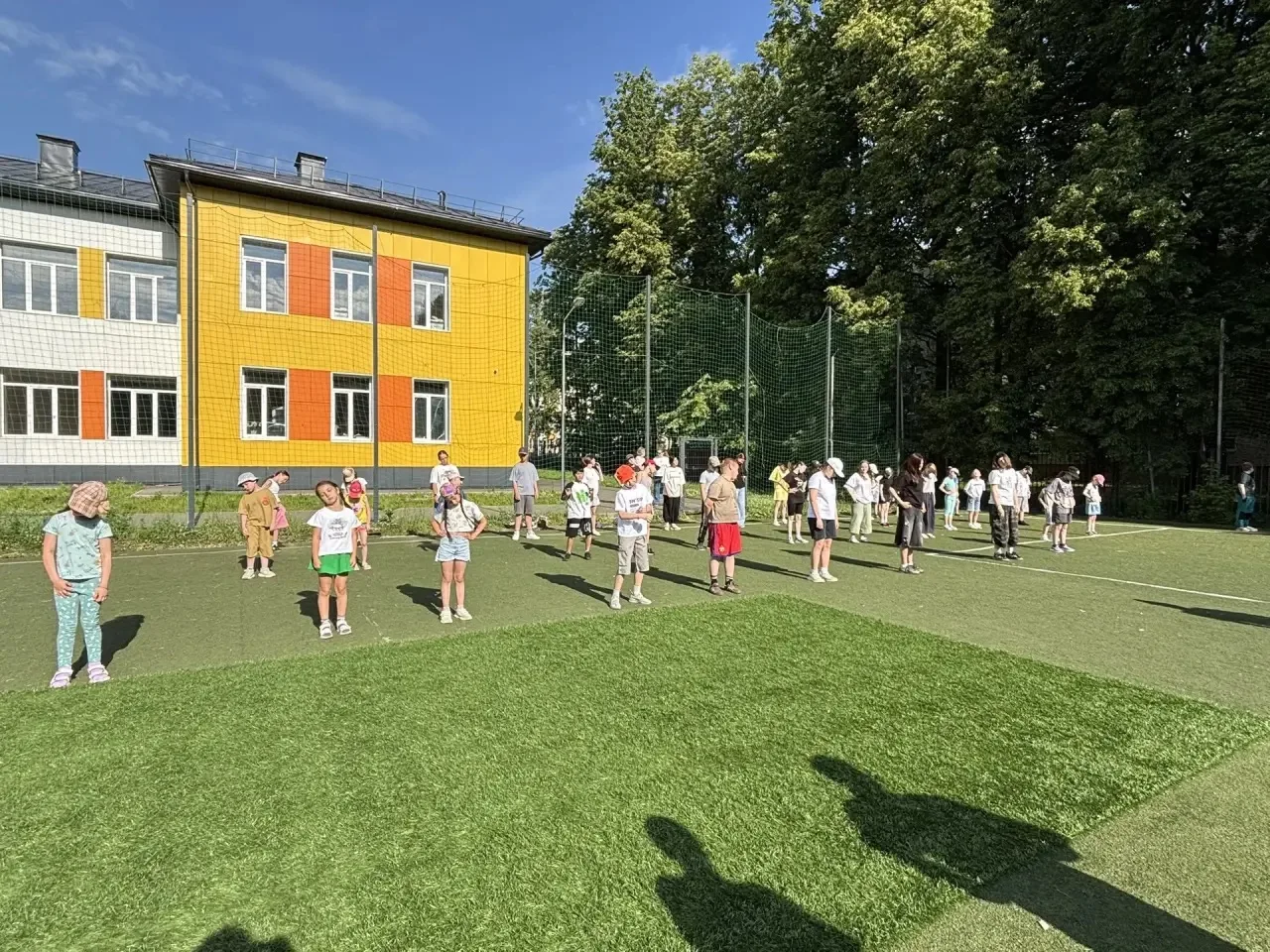 🤸‍♂️ Бодрое утро в нашем лагере 🏃‍♀️

Сегодня в лагере «Искра» старт дня задали правильно — с весё