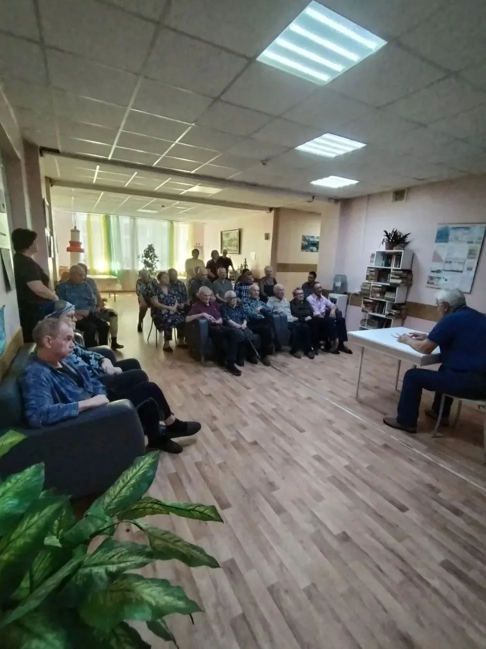 Сегодня в нашем доме социального обслуживания состоялась важная беседа на тему «Общегосударственное 