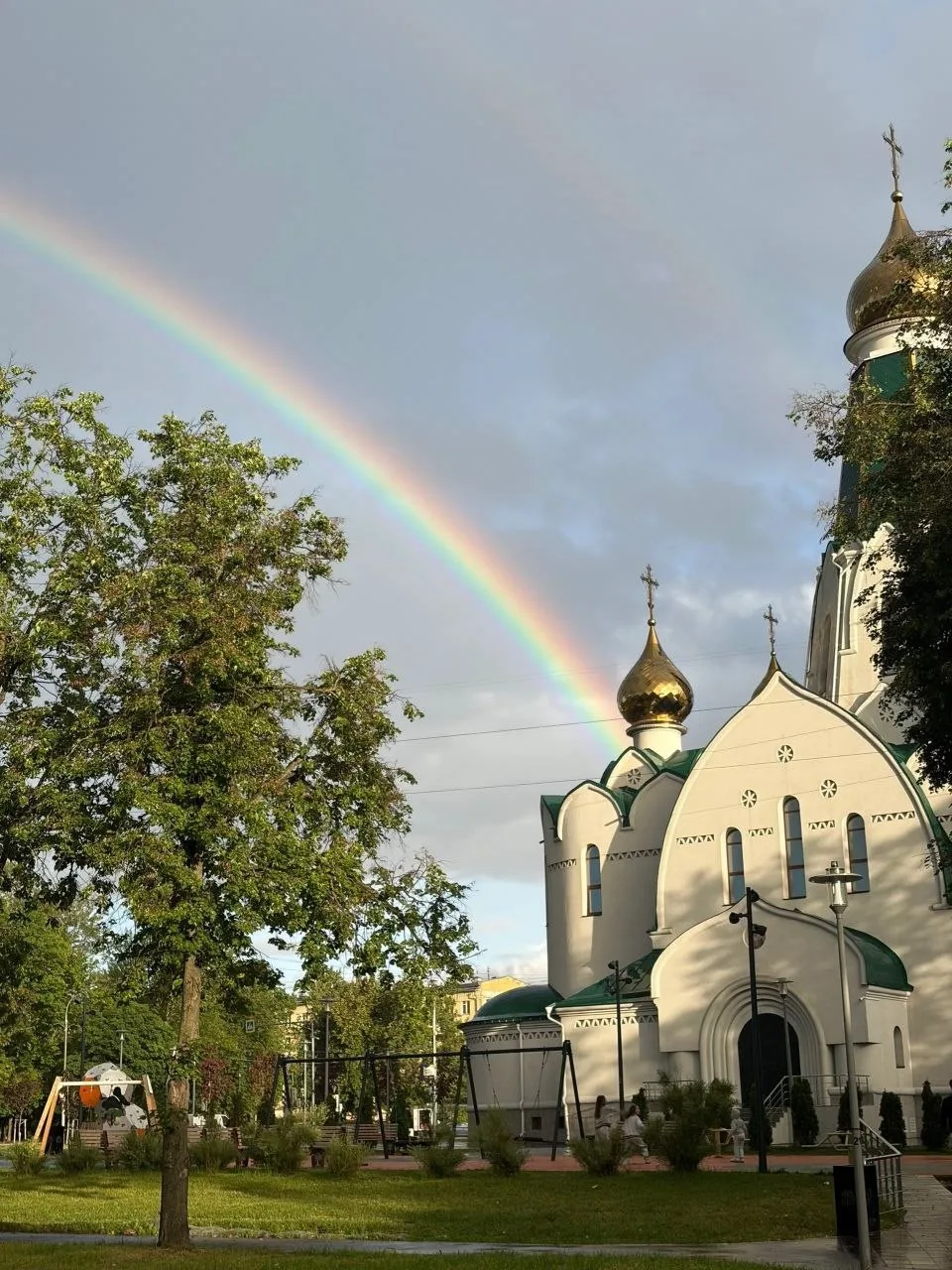 Сегодня был невероятно сложный и странный день: 

…забытый в такси телефон 
…целый день без связи 
…
