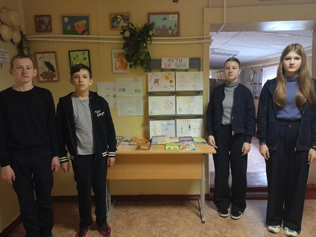 В нашей школе прошла яркая и значимая выставка рисунков под названием «Дети за ЗОЖ». Учащиеся всех к