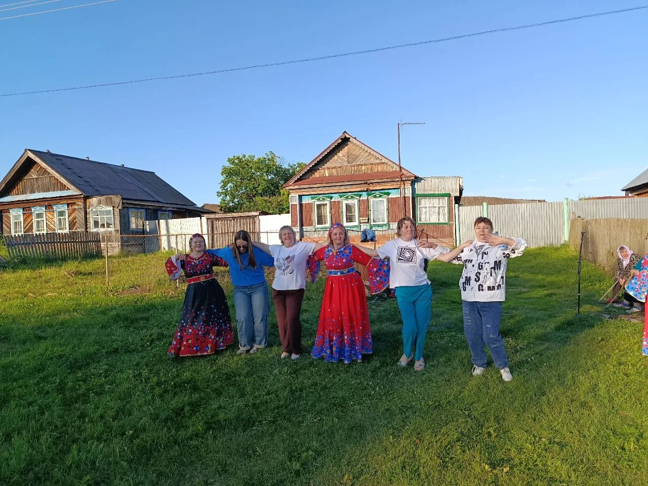 В первое воскресенье после Троицы в селе Тешнярь местечко под названием Широковка, прошли проводы ве