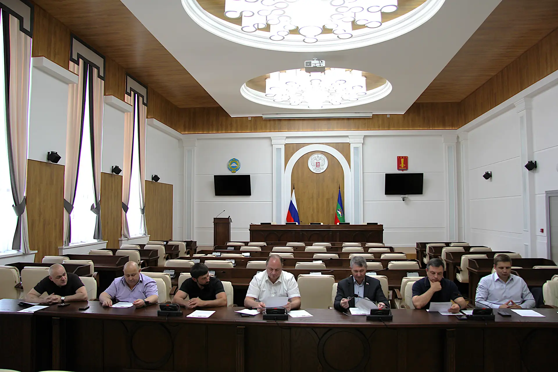 📣 23 июня 2026 года состоялось заседание постоянно действующей депутатской комиссии городской Думы 