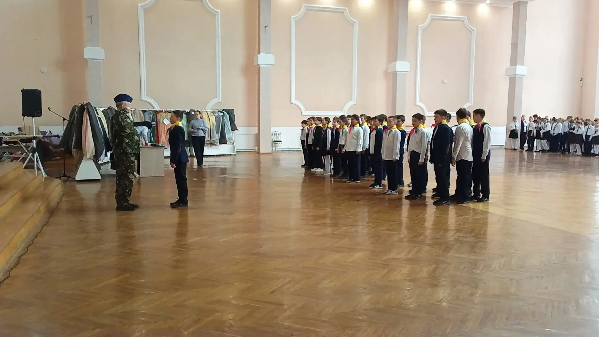 Принимаем поздравления 🔥

Команда "Патриоты", а именно: ученики 4х классов заняли почётное 3 место 