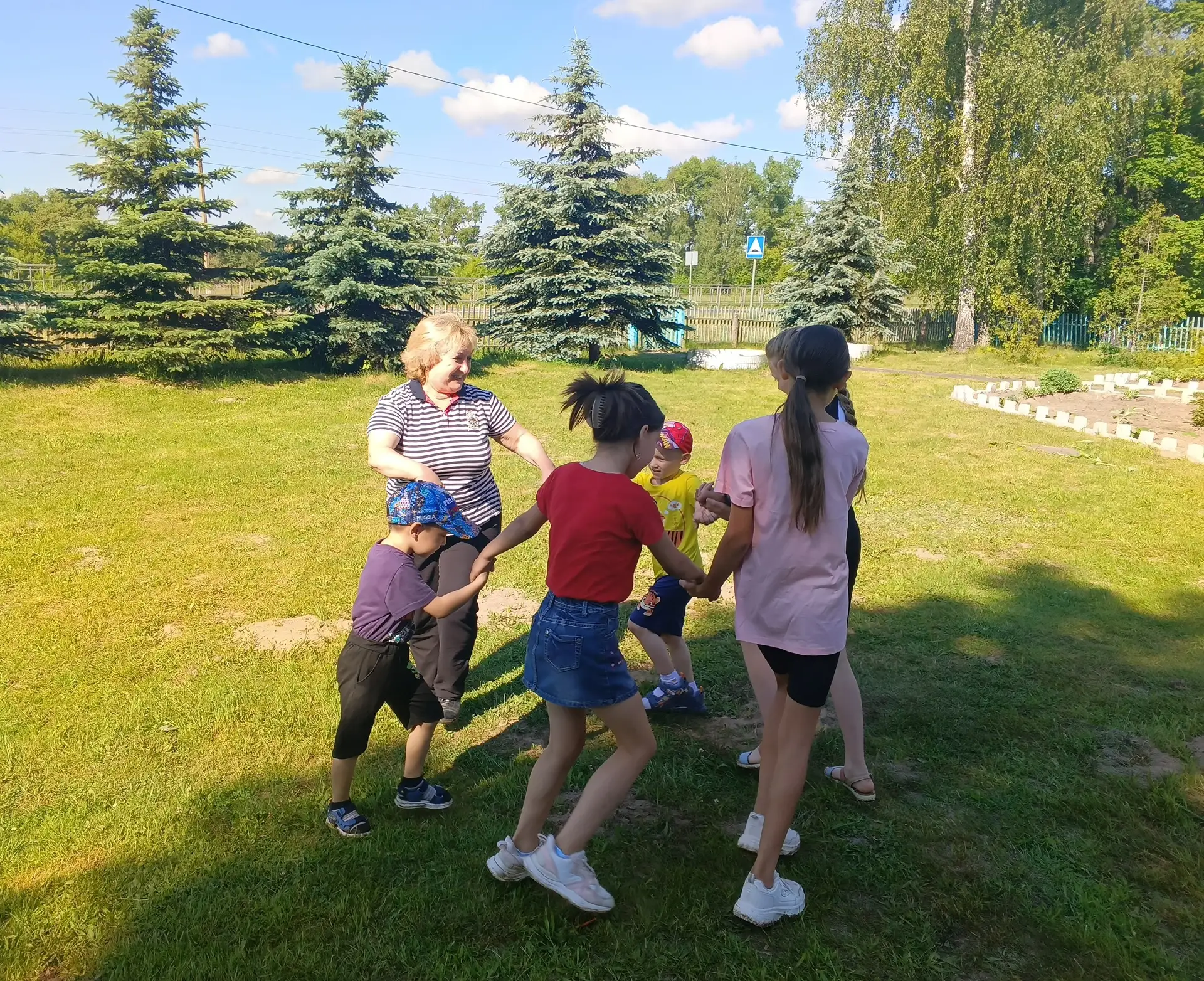 05.06. Продолжается путешествие на корабле «Алые паруса». От моря «Экологов» ребята отправились в «М
