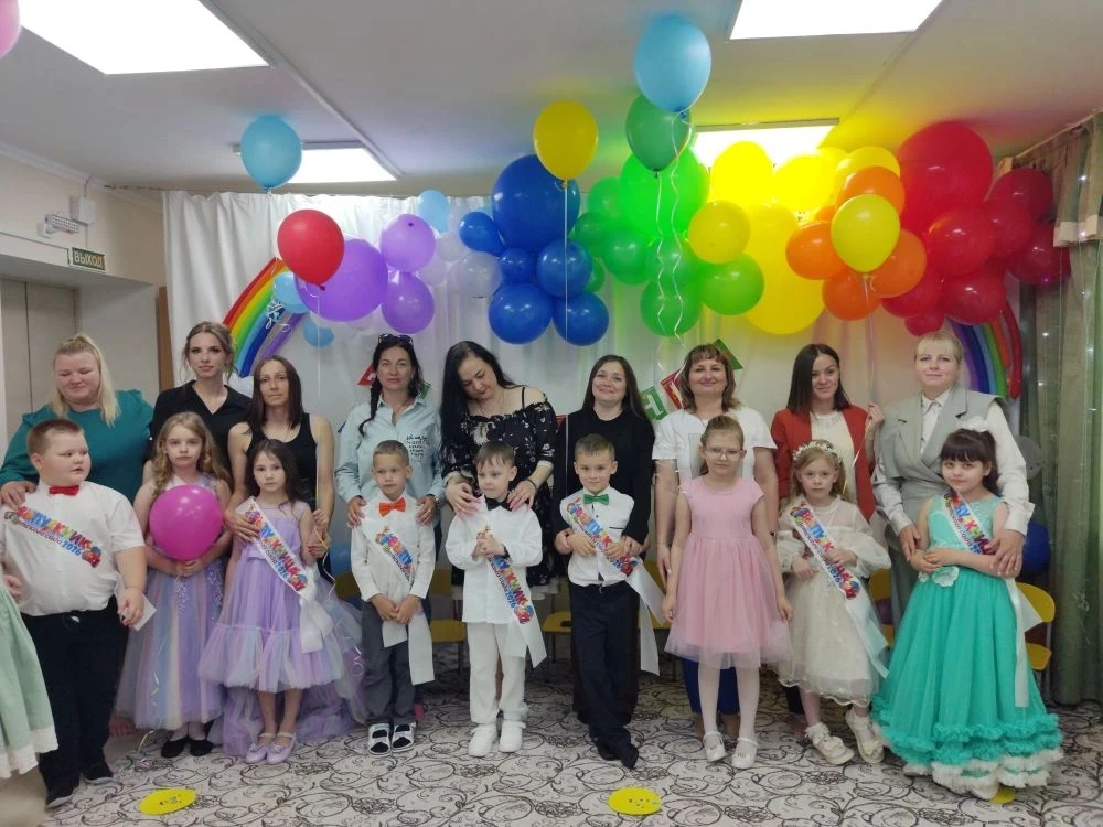 Дорогие выпускники! Вы прошли прекрасный путь в детском саду, повзрослели и теперь отправляетесь в ш