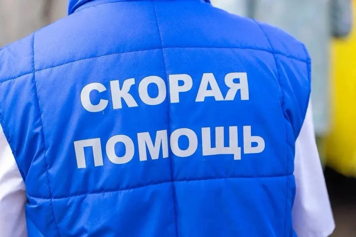 Дорогие наши врачи, медсёстры, фельдшеры, санитары, лаборанты и все, кто связал свою жизнь с медицин