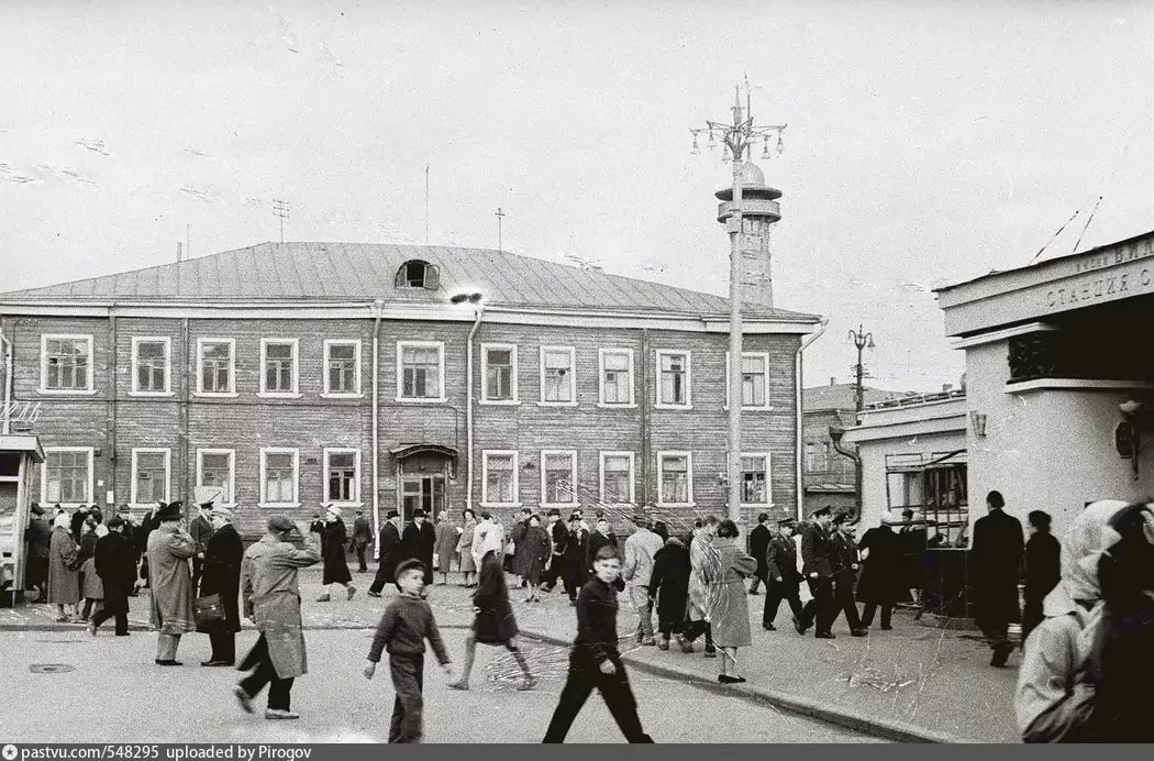 Сокольническая площадь 1962 – 1965

Ретро Москва | Ретро ВАО Москва