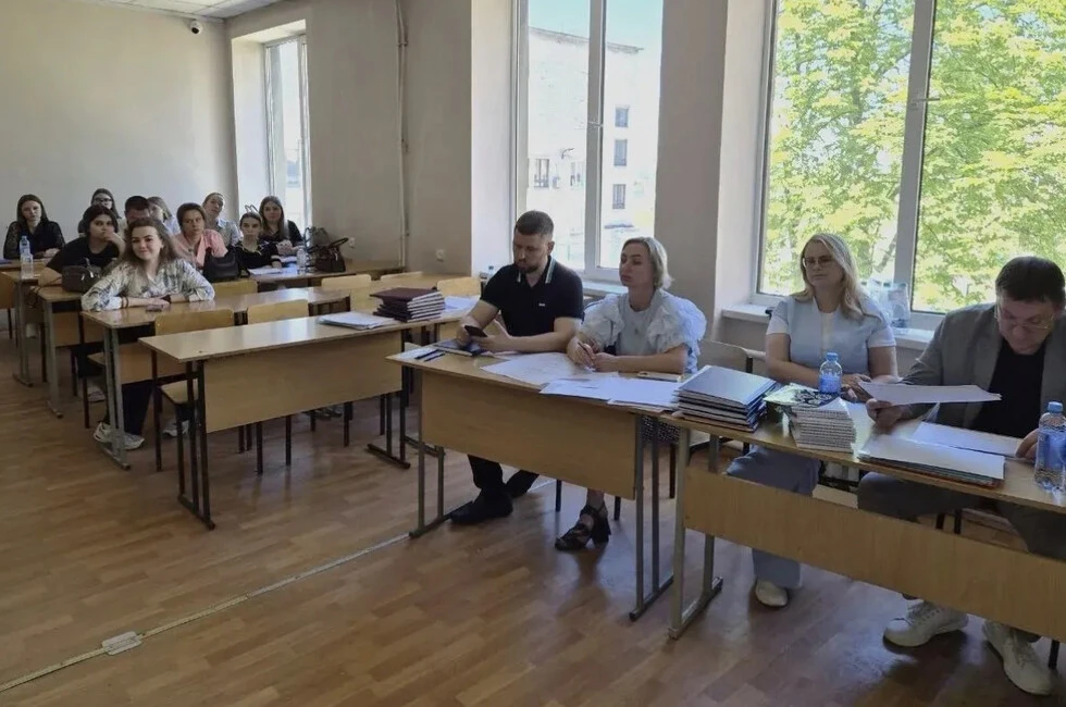 99 отличных стартов: выпускники ДонНУЭТ успешно защитили дипломы при участии экспертов Сбера

В Доне