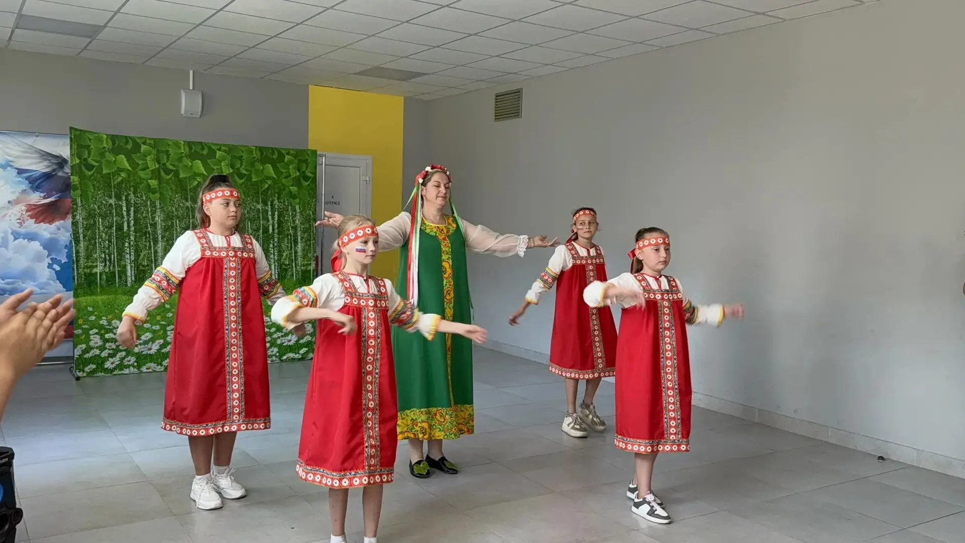 🇷🇺Праздничный концерт ко Дню России в школьном лагере. 🌞