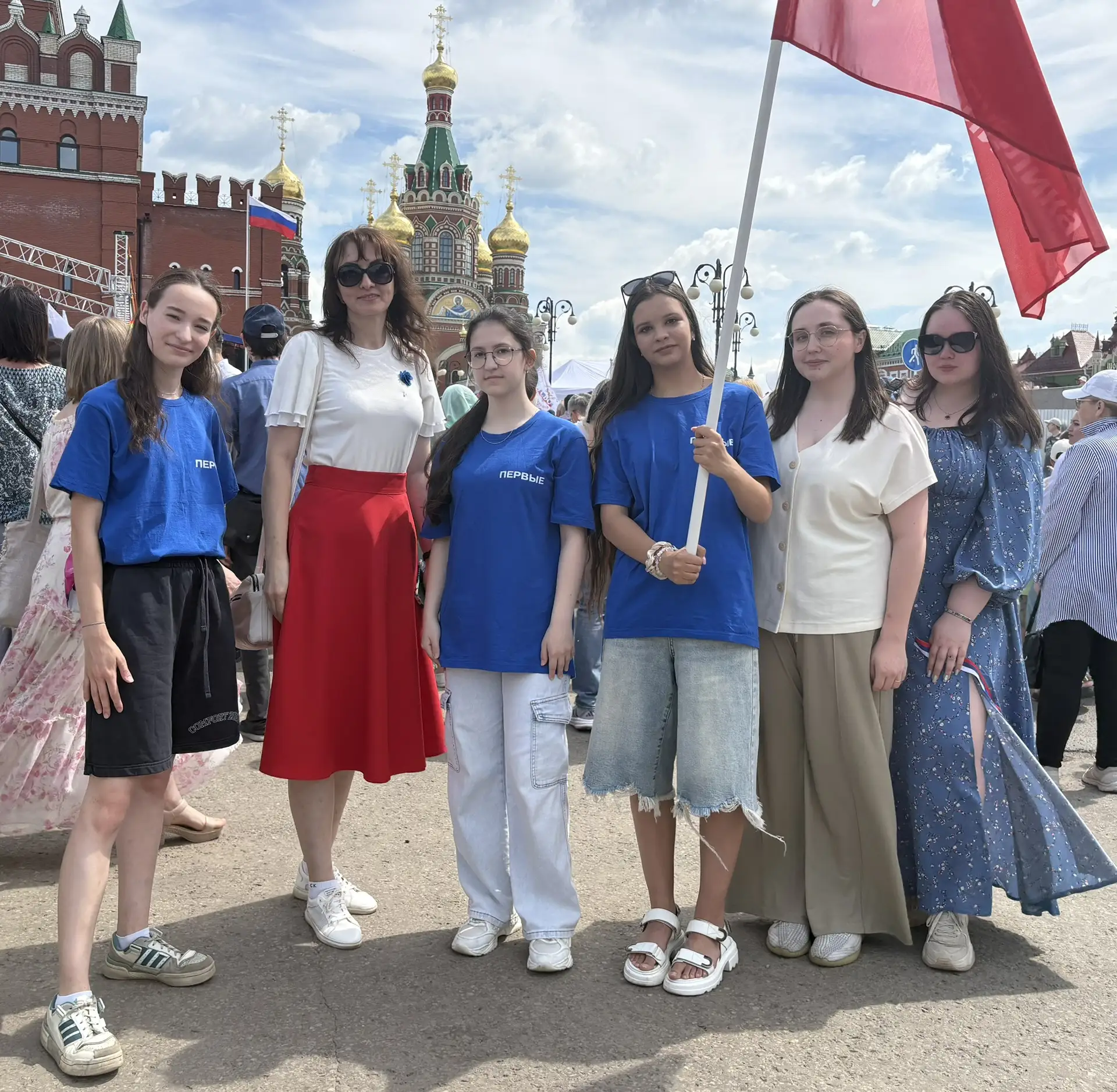 🇷🇺 День России! 🇷🇺

Сегодня, 12 июня, педагоги и обучающиеся нашего лицея приняли участие в торж