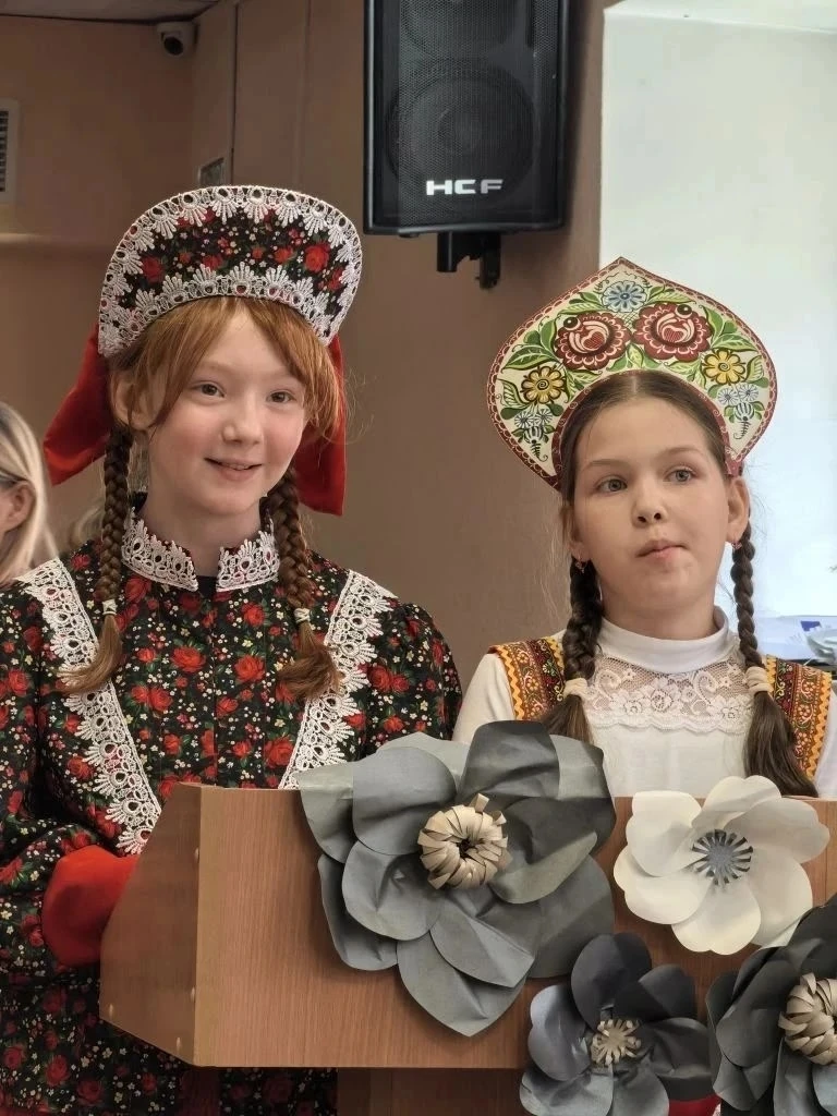 🇷🇺 ДЕНЬ РОССИИ: ПРАЗДНИК, КОТОРЫЙ ПОЮТ СЕРДЦЕМ

В преддверии Дня России ребята из летнего лагеря «