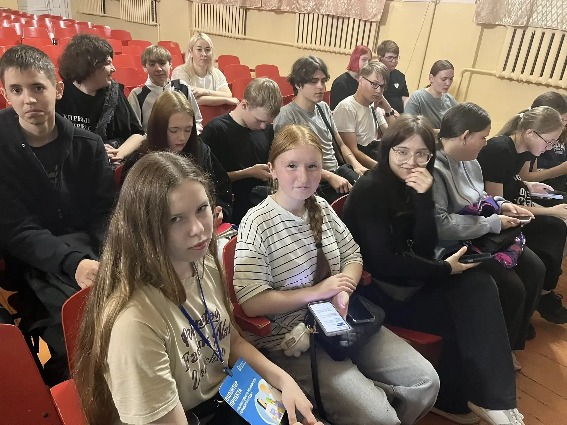 День России — один из ключевых государственных праздников, который отмечается 12 июня. Он символизир