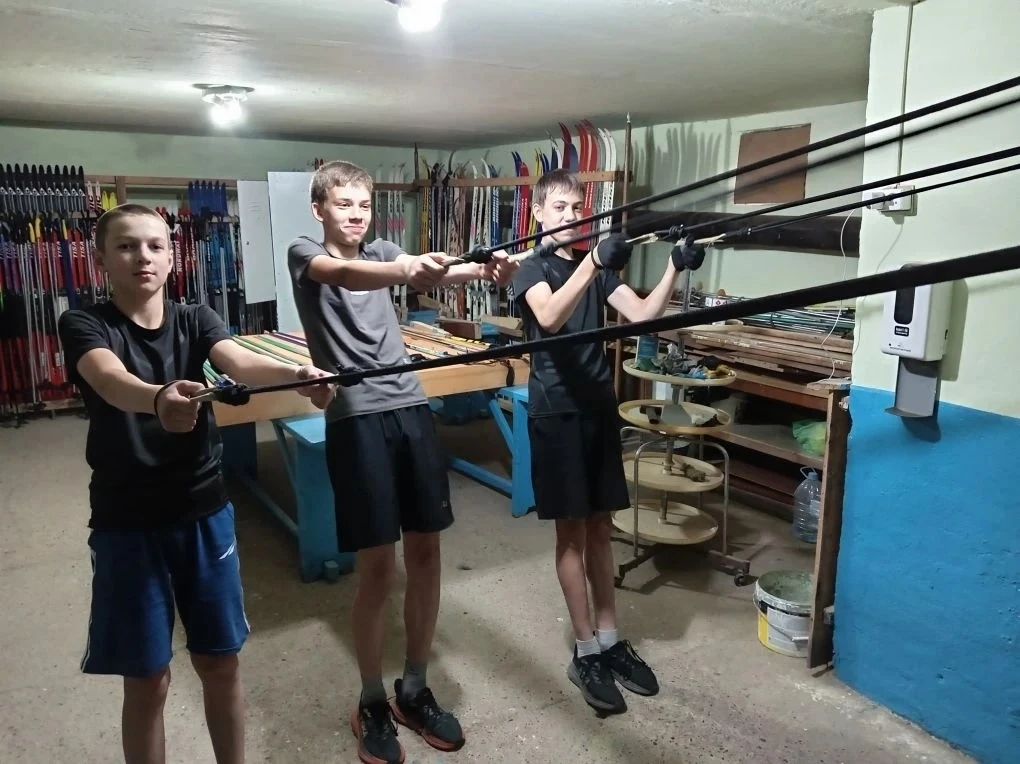 НАМ ДОЖДЬ НЕ ПОМЕХА! 
#ДетиСПОРТДЮСШАША

Общая физическая подготовка для спортсменов отделения "Лыжн
