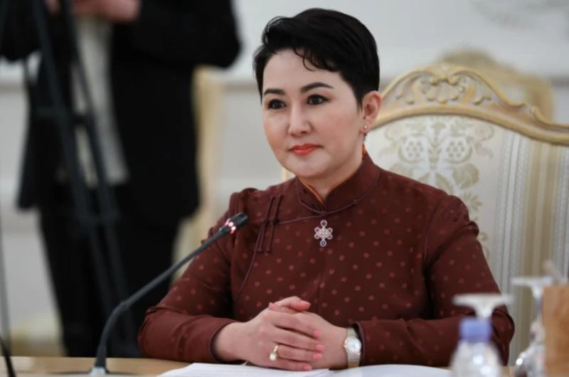 Одна из самых влиятельных женщин Монголии: Батмөнхийн Батцэцэг 

Хочу рассказать о человеке, за деят
