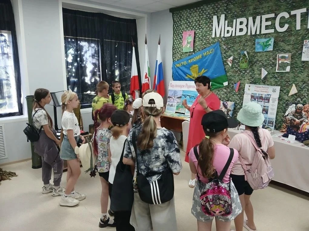 9 июня для  воспитанников детского оздоровительного лагеря " Ромашка " была проведена обзорная экску