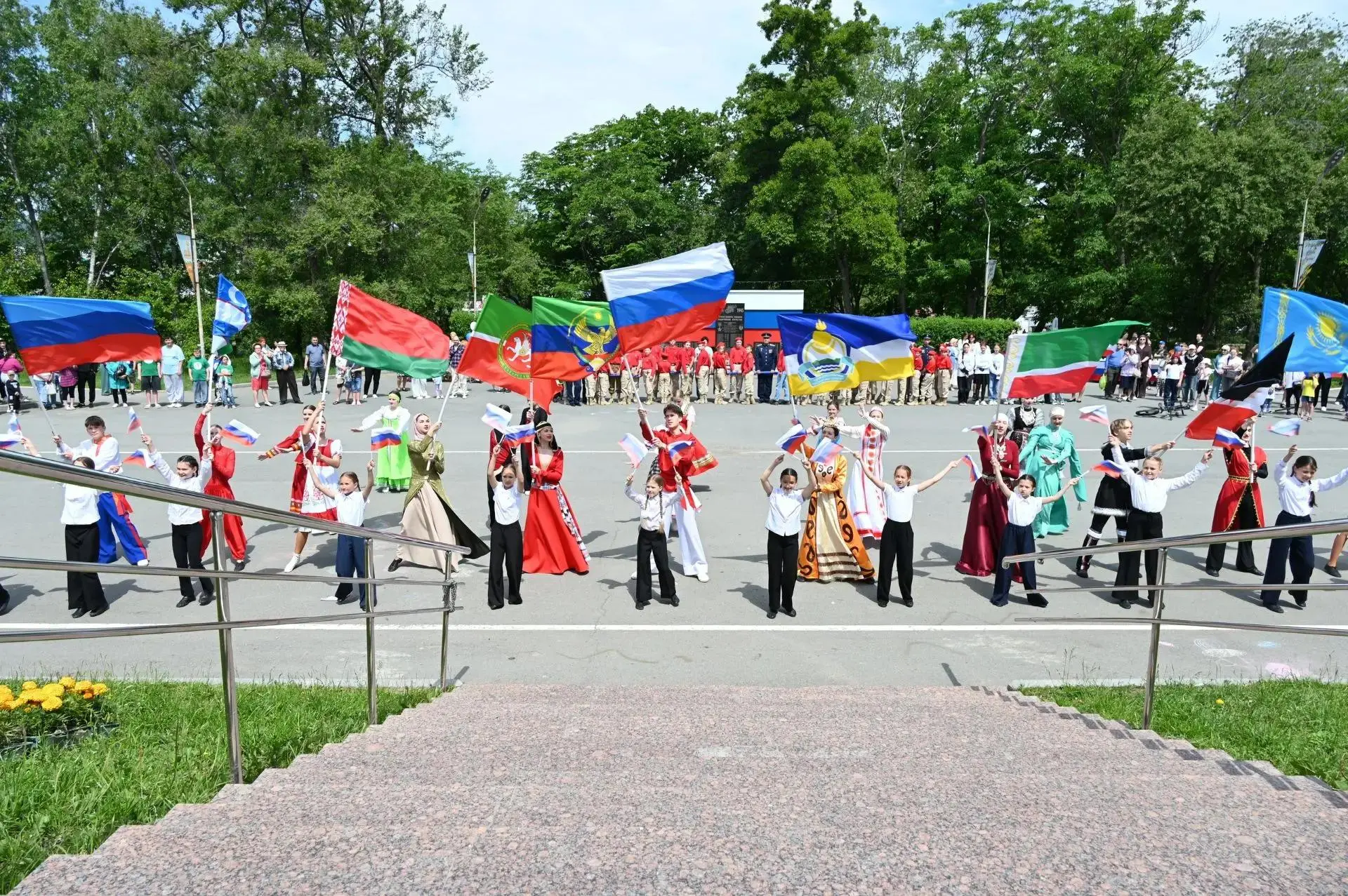 12 июня 2026 года городская площадь ЗАТО Фокино превратилась в центр торжеств, где развернулось масш