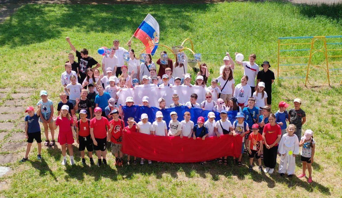 🇷🇺 12 июня — День России

Россия начинается не с карты и не с государственных символов.

Она начин