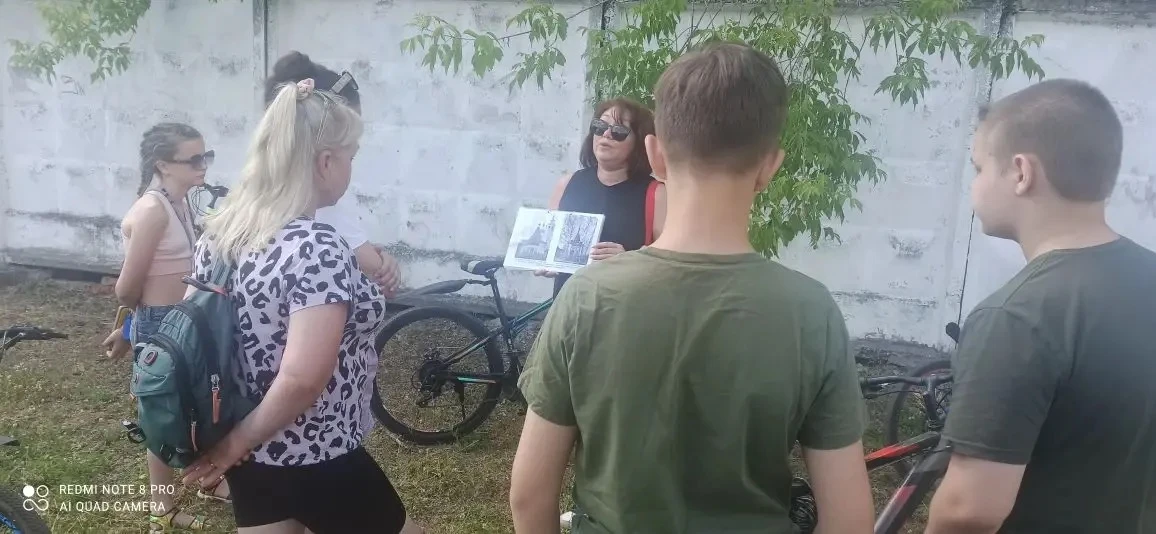 🚴‍♂️ Велоэкскурсия по памятным местам Кинешмы: история оживает!🚴‍♀️

11 июня учащиеся и родители 6