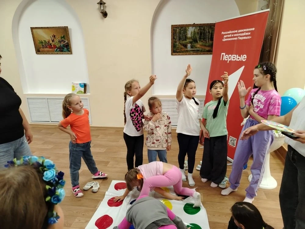 🇷🇺✨ В ЛДП «Ровесник» — День Первых!  

Сегодняшний день был посвящён знакомству с Всероссийским дв