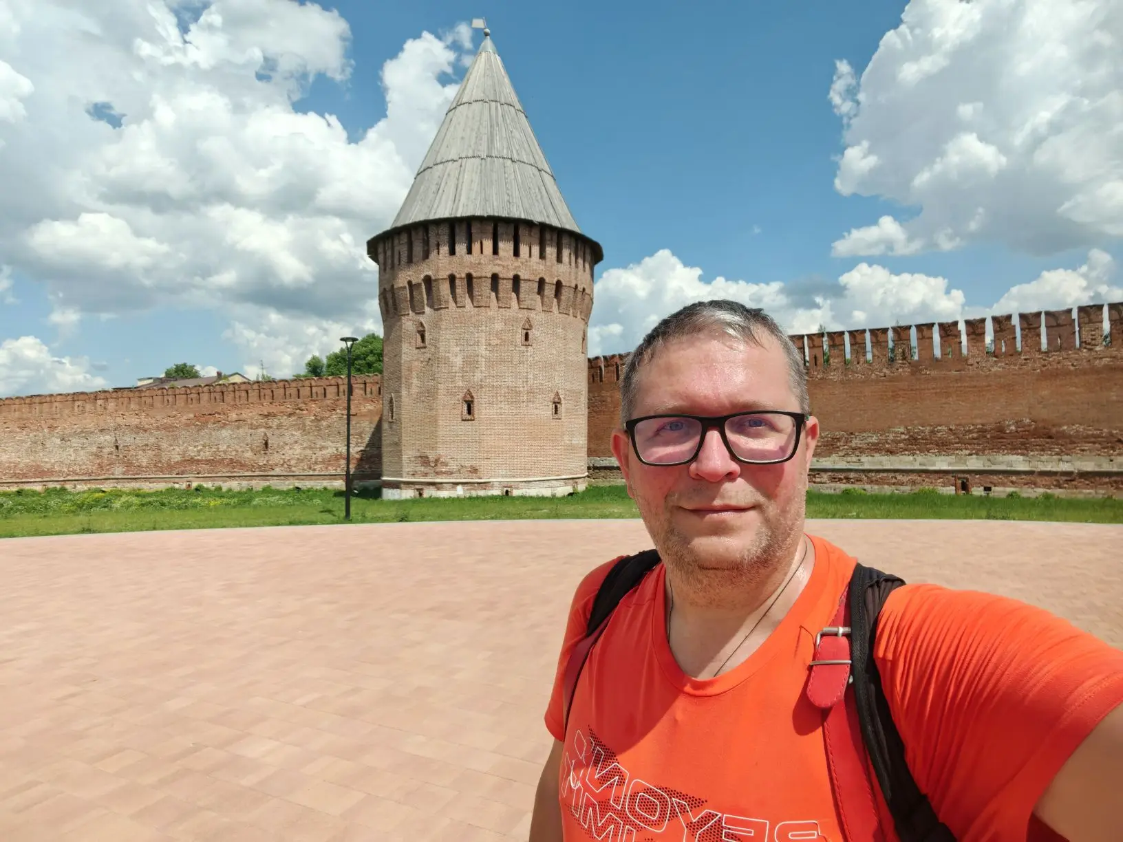 А можно еще больше Смоленска в наши ленты

А можно еще больше Смоленска в наши ленты? Так и я не воз